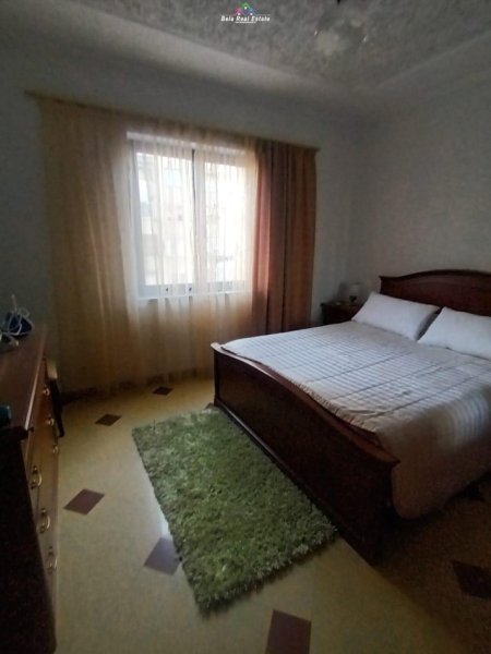 Tirane, jepet me qera apartament 1+1+Ballkon Kati 3, 70 m² 500 € (shkolla e baletit)