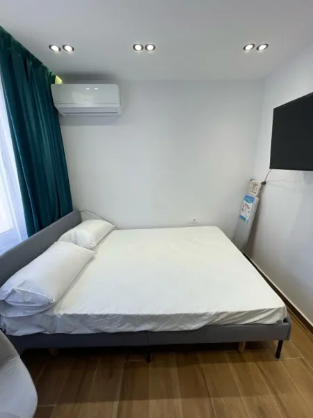 shitet , 330.000 €