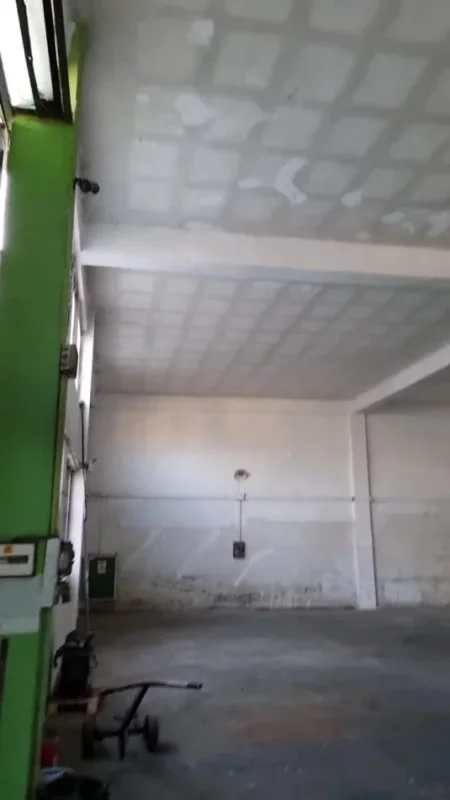 Tirane, shitet magazine Kati 0, 2.200 m² 1.200.000 € (Rruga Bylis)