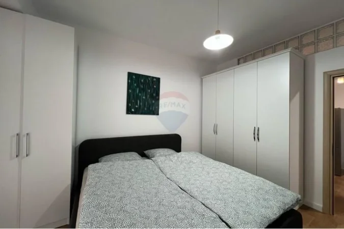 Tirane, jepet me qera apartament 1+1 , 70 m² 700 € (Kika 2)