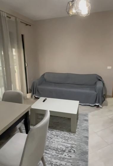 Tirane, jepet me qera apartament 1+1 Kati 3, 67 m² 450 € (Komuna Parisit)