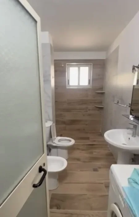 Tirane, shitet apartament 2+1 Kati 2, 71 m² 115.000 € (Prane Fax News)