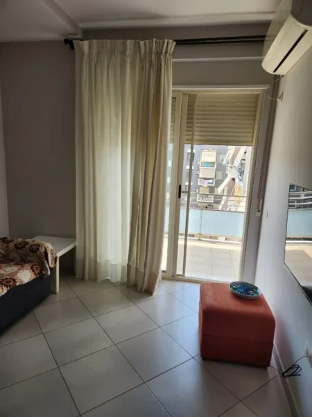 Tirane, jepet me qera apartament 1+1+Ballkon Kati 6, 67 m² 400 € (Golden Park Amerikan 3)