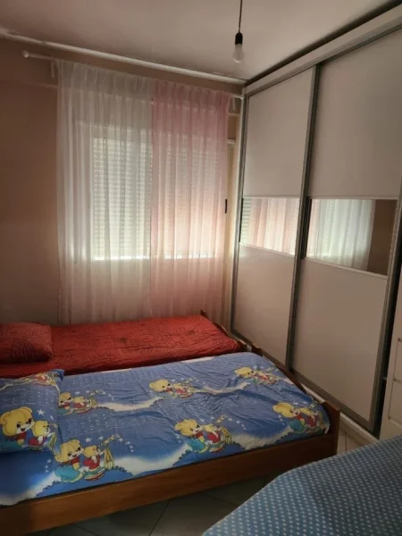 Tirane, jepet me qera apartament 1+1+Ballkon Kati 6, 67 m² 400 € (Golden Park Amerikan 3)