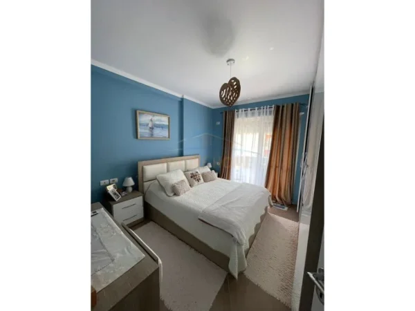 Tirane, shitet apartament 2+1 Kati 8, 97 m² 152.000 € (Unaza e Re)