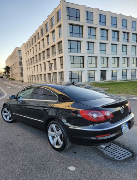 Tirane, shes makine pasat cc Benzin, e zeze automatik Kondicioner 238 km 5.800 €