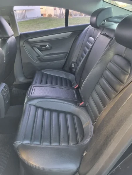 Tirane, shes makine pasat cc Benzin, e zeze automatik Kondicioner 238 km 5.800 €