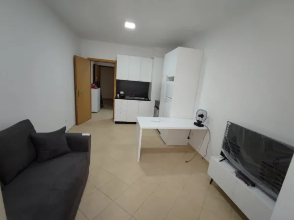 Tirane, jepet me qera 1+1+Ballkon Kati 6, 60 m² 400 € (Rruga Teodor Keko)