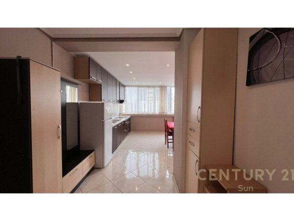 Tirane, shitet apartament 2+1+Ballkon Kati 4, 98 m² 190.000 € (rruga e kavajes)