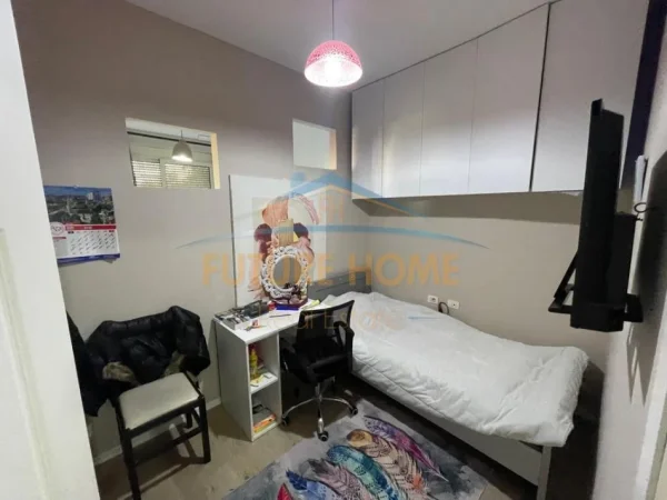Tirane, shitet apartament 3+1+Ballkon Kati 3, 78 m² 150.000 € (Kodra e Diellit, Fondacioni Eleonor)