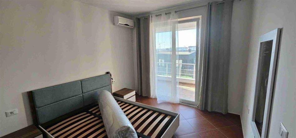 Tirane, jepet me qera apartament 1+1+Ballkon Kati 8, 55 m² 520 € (Stacioni i trenit)
