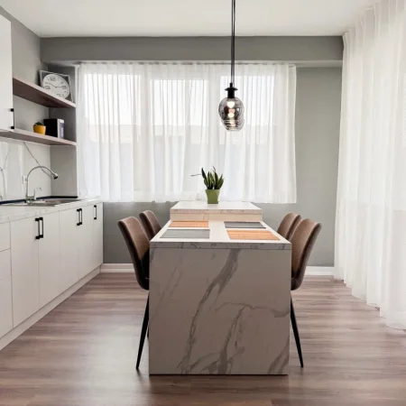Tirane, jepet me qera apartament 2+1 Kati 5, 350 € (Vore, Pallatet e Reja)