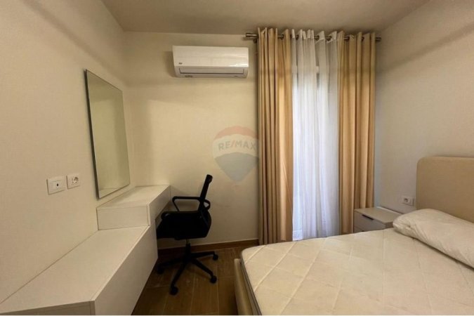 Tirane, jepet me qera apartament 1+1 , 70 m² 550 € (Amerikan 3)