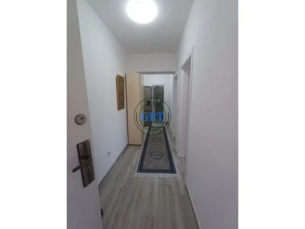 Durres, jepet me qera apartament 2+1 , 58 m² 300 € 