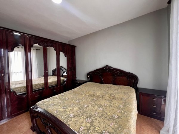 Tirane, jepet me qera apartament 2+1 Kati 5, 75 m² 550 € (Tregu elektirk)