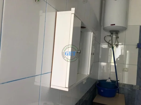 Durres, jepet me qera garsonier 1+1 Kati 5, 45 m² 300 € 