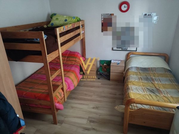 Tirane, jepet me qera apartament 2+1+Ballkon Kati 2, 70 m² 500 € (RRUGA E KAVAJES)