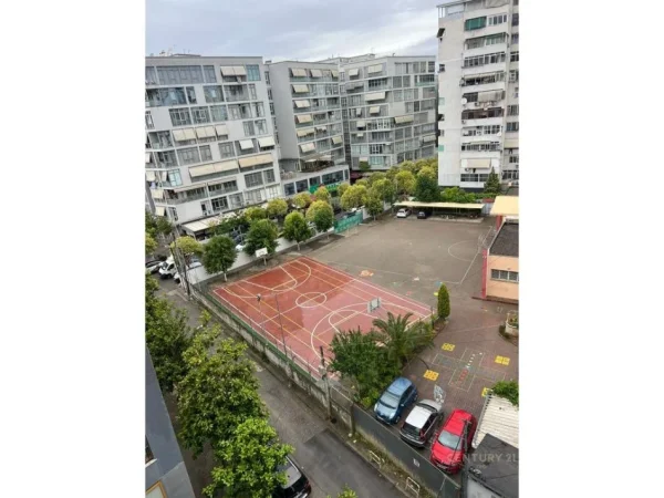 Tirane, shes apartament 2+1 , 90 m² 235.000 € (Komuna e Parisit)