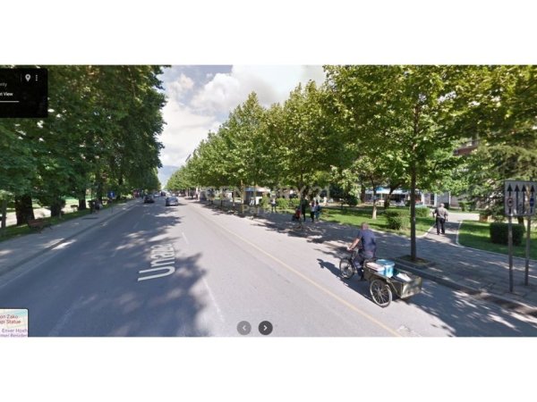 Tirane, shitet dyqan Kati 0, 29 m² 150.000 € (BUZE RRUGE NE BULEVARDIN BAJRAM CURRI)