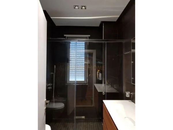 Plepa, shitet apartament 2+1+Ballkon Kati 3, 128 m² 250.000 € (Durres)