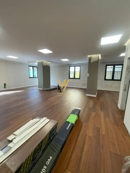 Tirane, shitet apartament Kati 1, 140 m² 400.000 € (SHALLVARET , QENDER)