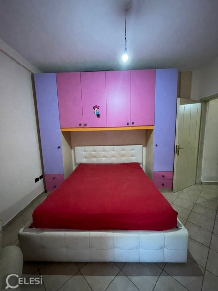 Tirane, jepet me qera apartament 1+1+Ballkon Kati 1, 60 m² 350 € (SELITE)