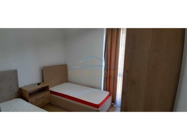 Tirane, jepet me qera apartament 2+1+Ballkon , 100 m² 800 € (DERVISH HEKALI)