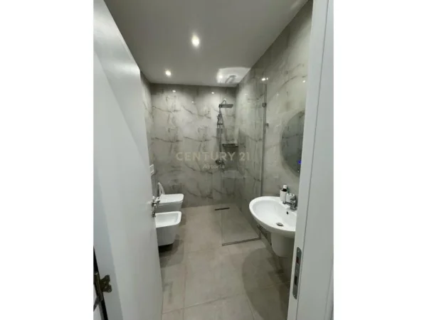 Tirane, shitet apartament 2+1+Ballkon Kati 2, 110 m² 2.400.000 € (Fillimi i Kodres se Diellit 1)