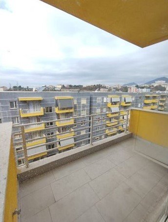 Tirane, shitet apartament 1+1+Ballkon , 63 m² 83.000 € (Fresk)