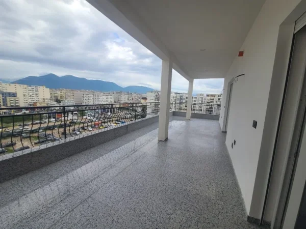 Tirane, shitet apartament 2+1 Kati 7, 118 m² 145.000 € (Astir)
