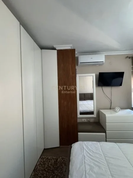 Tirane, shitet apartament 2+1+Ballkon Kati 3, 104 m² 155.000 € (Fresk)
