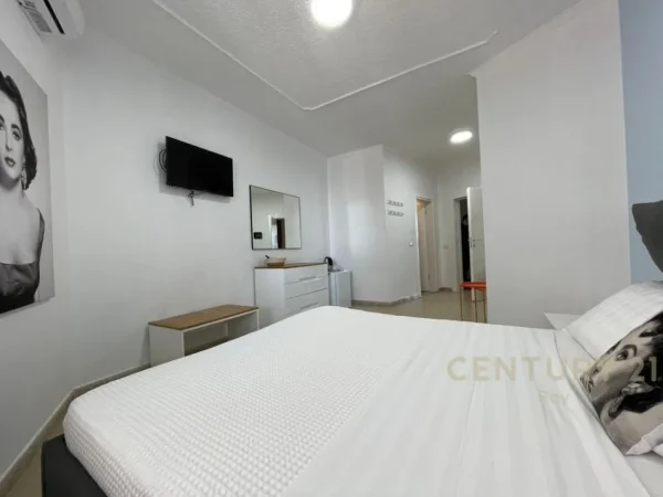 Golem, shitet 1+1 Kati 15, 50 m² 49.000 € (Shkembi Kavajes Kamelia)