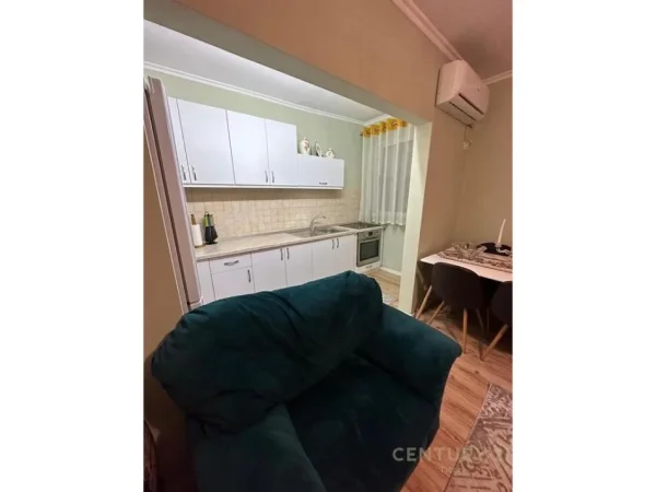 Tirane, shitet apartament 1+1 Kati 5, 63 m² 115.000 € (Ish Parku ,SHITET ME KREDI 100%)