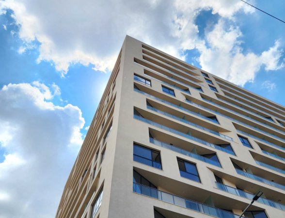 Shitet: DYQAN (📍Mine Peza - Buze Rruge) Kati 0, (154 m²) ||  700.000€