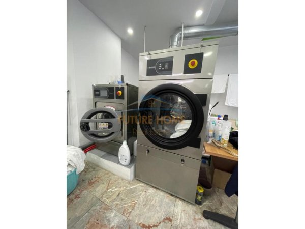 Tirane, shitet ambjent biznesi Kati 0, 60 m² 33.000 € (komuna e parisit)