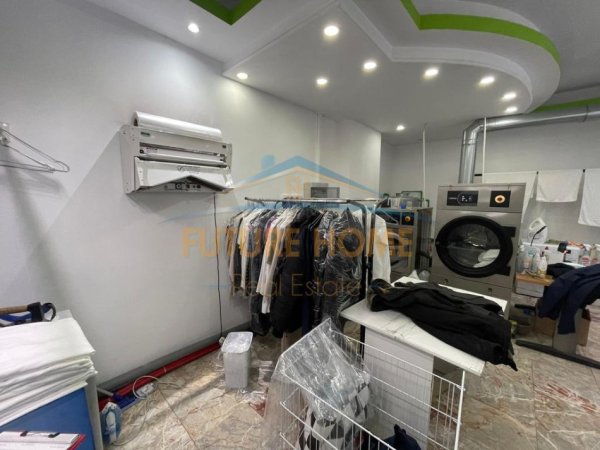 Tirane, shitet ambjent biznesi Kati 0, 60 m² 33.000 € (komuna e parisit)