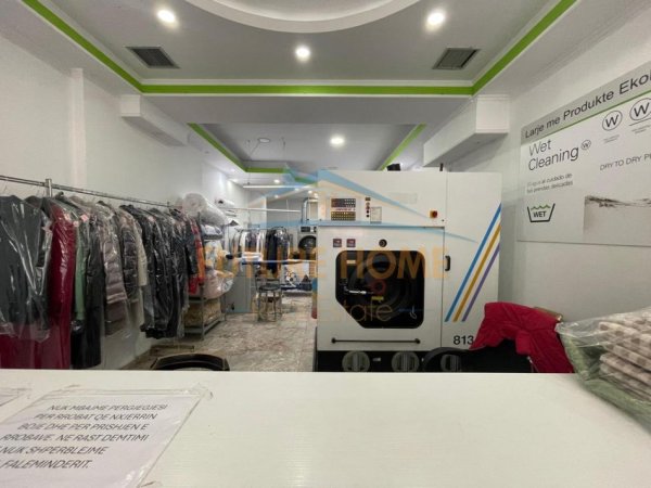 Tirane, shitet ambjent biznesi Kati 0, 60 m² 33.000 € (komuna e parisit)