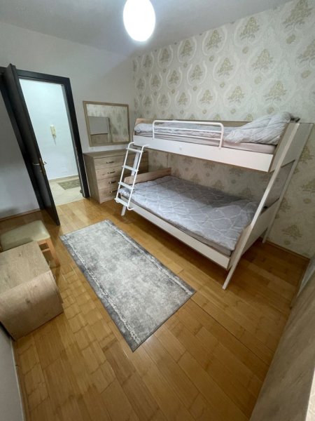 Tirane, jepet me qera apartament 2+1+Ballkon Kati 5, 120 m² 1.000 € (Stadiumi Air Albania)