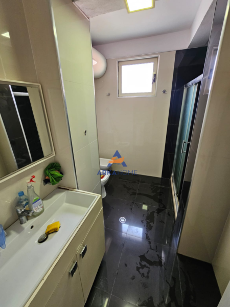 Tirane, shitet 2+1+Ballkon Kati 3, 80 m² 120.000 € (fresku)