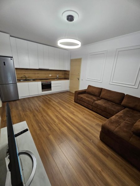 Tirane, jap me qera apartament 1+1 Kati 2, 65 m² 700 € (rrugahaxhi hysen dalliu)
