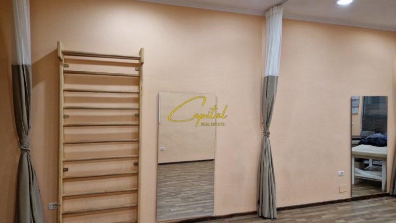 Tirane, shitet dyqan Kati 0, 43 m² 134.000 € (RRUGA MINE PEZA)