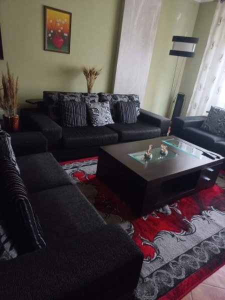 Tirane, jepet me qera apartament 2+1+BLK Kati 1, 103 m² 900 Euro (Sheshi Wilson)