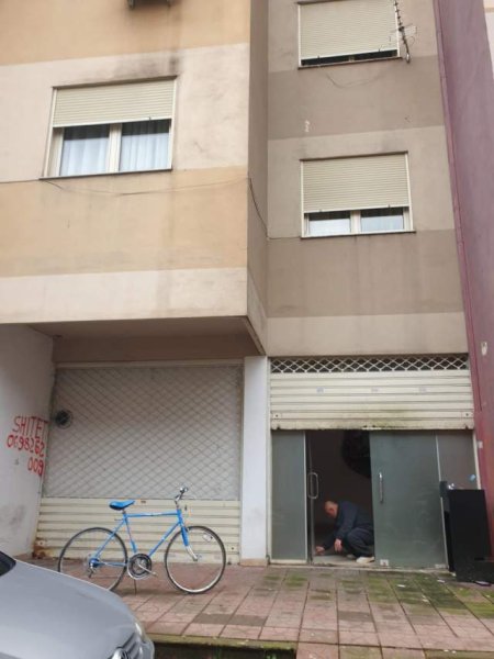 Tirane, jepet me qera apartament 2+1+A+BLK Kati 2, 105 m² 35.000 Leke (Teodor Keko)