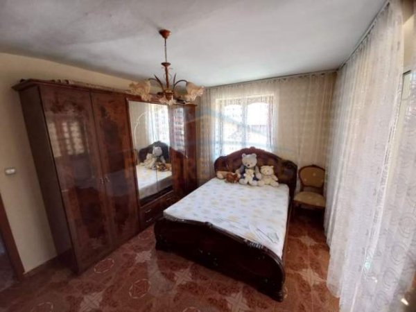 Korce, shitet apartament 1+1 Kati 4, 60 m² 23.000 Euro (Lagjia 4, Korçë)
