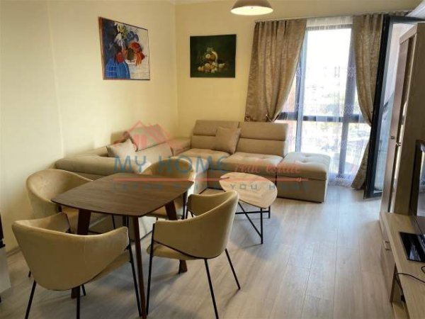 Tirane, jepet me qera apartament 1+1+BLK Kati 6, 70 m² 420 Euro (rruga e dibres)
