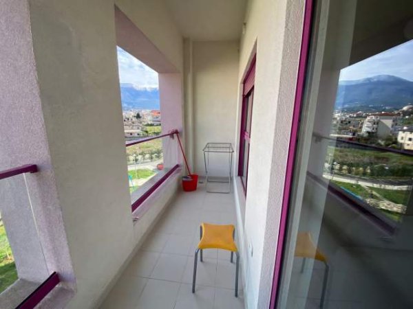 Tirane, jepet me qera apartament 1+1+post parkim, Kati 3, 70 m² 350 Euro (Ali Dem Kompleksi Mangalem)