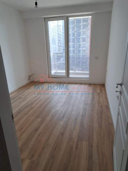 Tirane, jepet me qera apartament 1+1+BLK Kati 6, 76 m² 300 Euro (ISH FUSHA E AVIACIONIT)