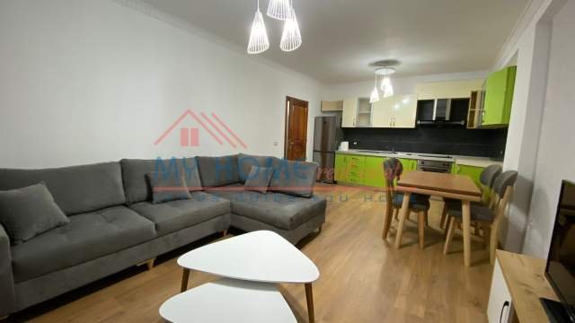 Tirane, shitet apartament 1+1+BLK Kati 2, 75 m² 124.900 Euro (21 dhjetori)