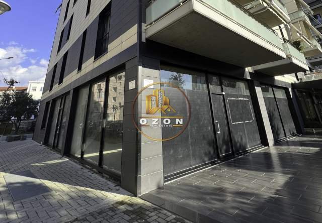 Tirane, jepet me qera ambjent biznesi Kati 0, 300 m² 3.000 Euro (RRUGA E KAVAJES)