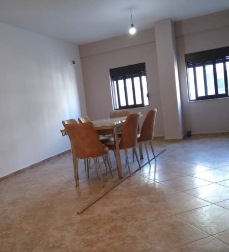 Tirane, jepet me qera apartament 2+1+BLK Kati 7, 112 m² 40.000 Leke (eshref frasheri)
